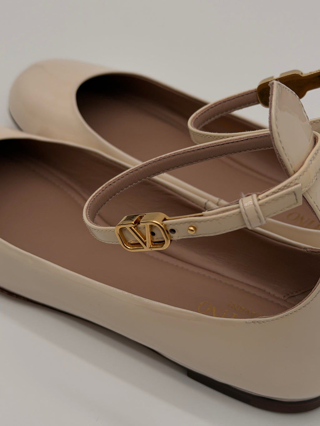 Valentino Garavani - flats
