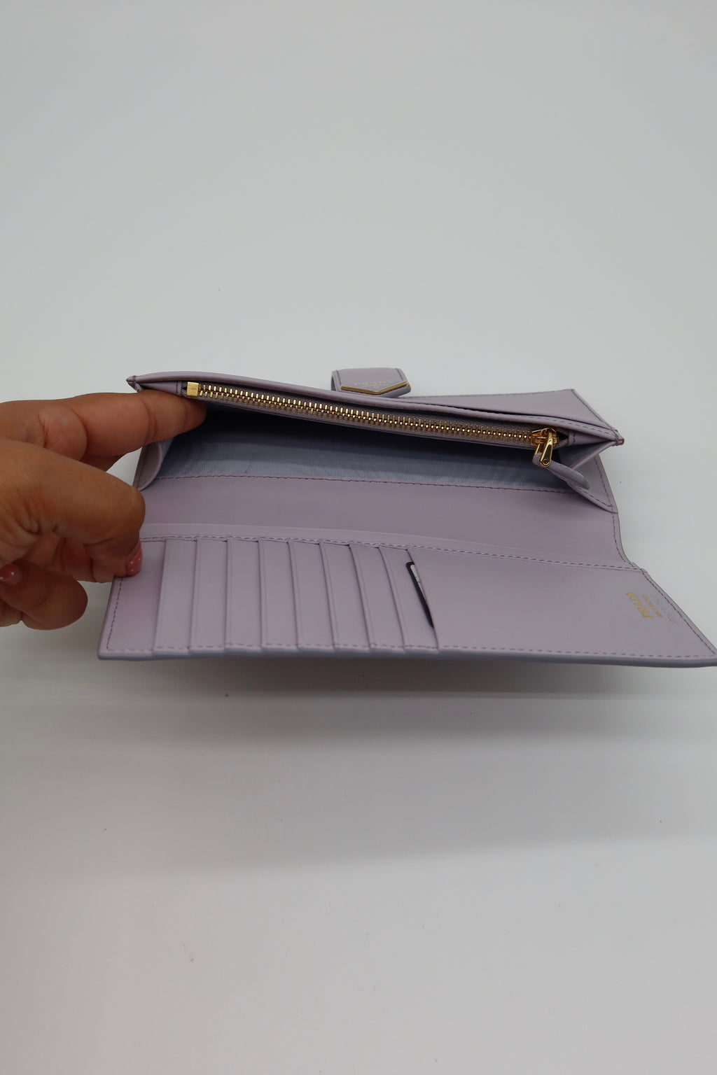 Prada - Wallet with clip